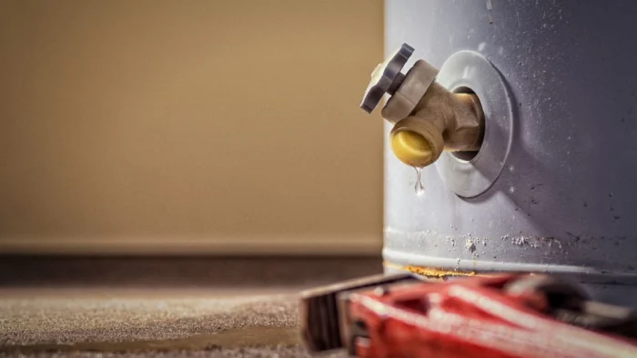 علت آب دادن پکیج به همراه روش حل آن
